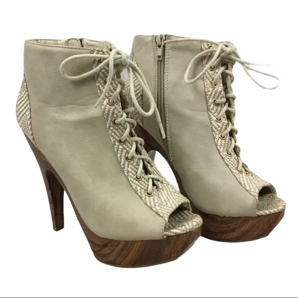 Ankle Cream Lace Up Boots - Picture 1 of 11